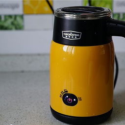 精品菜譜挑戰(zhàn)賽 養(yǎng)生壺里的秋日清潤(rùn)——梨子菊花茶